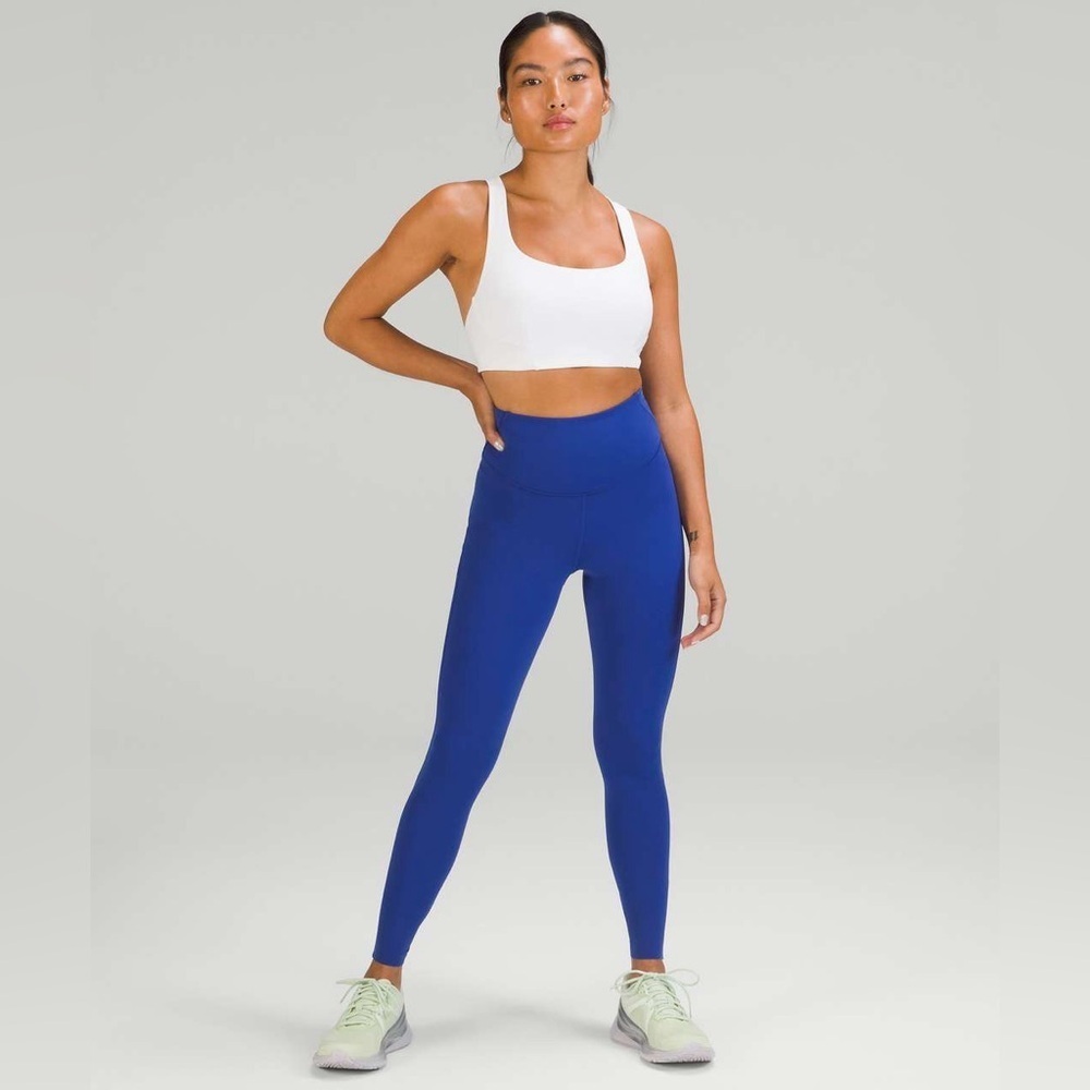Lululemon Base Pace High-Rise Running Tight 25"
Psychic size 14
